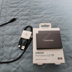 삼성전자 포터블 SSD T7 (2TB)