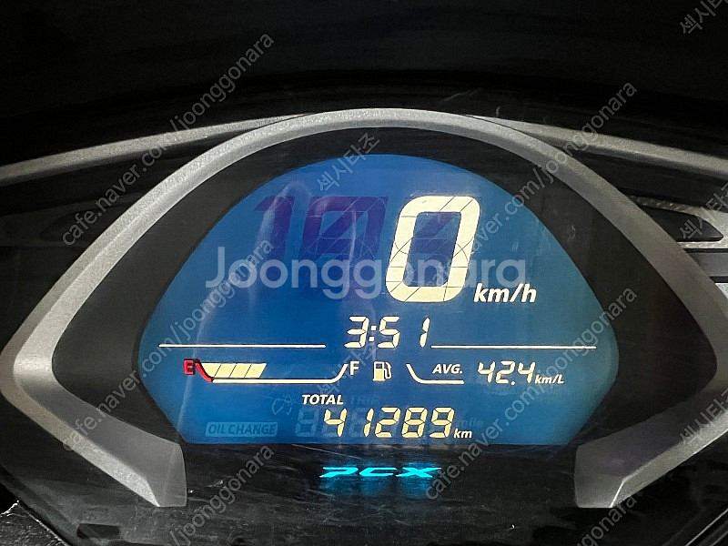18년식 19년형 pcx 판매합니다.--0