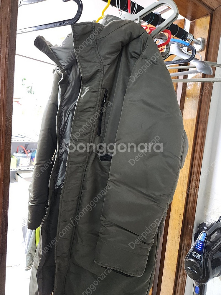 HEAD Shipo 벤치코트 판매합니다.(이수혁 롱패딩...--1