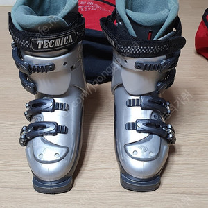 테크니카 스키부츠 240 이미지
