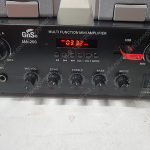 GNS MA-200 앰프 1대랑 + 스피커 4대 판매합니다.