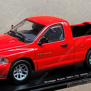 1:43 스파크 닷지 램 RAM SRT-10 다이캐스트 모형자동차