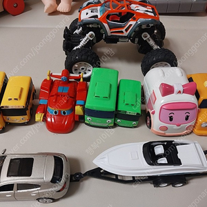 장난감 자동차(타요 포함)