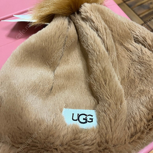 UGG 어그 키즈 정품 털모자 벙어리 장갑세트 새제품 정품 4~6세용