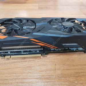 고장난 GIGABYTE 라데온 RX Vega 56 Gaming HBM2 8GB