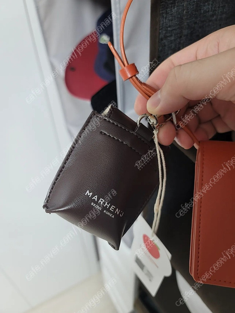 마르헨제이 페블케이스 색상 교환(모카브라운 -> 브릭오렌지)--1
