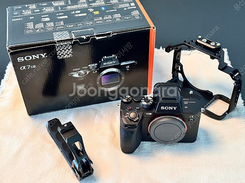 소니 정품 a7s3 + 스몰리그 케이지&탑핸들 판매합니...--0