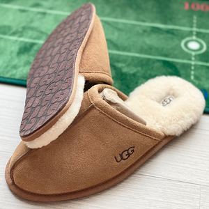 UGG 슬리퍼