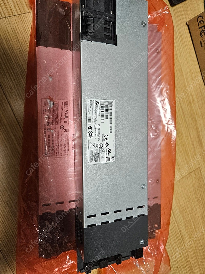 Cisco C3850 파워 서플라이 PWR-C1-1100WAC 헐값에 판매합니다