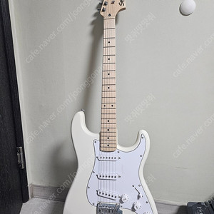 SQUIER AFFINITY STRAT MN WPG OLW 일렉기타 세트 팝니다