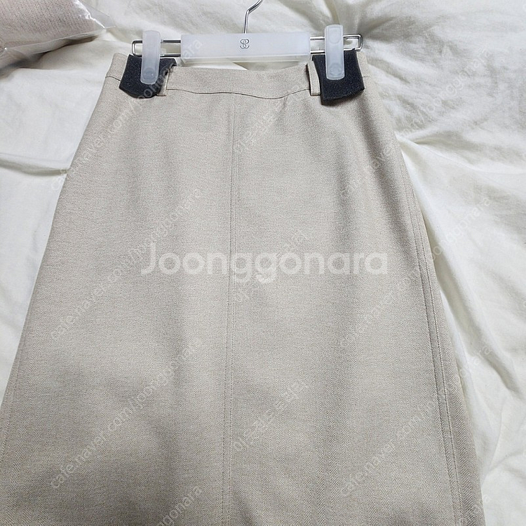 시에 아밀라 헤링본 슬릿 스커트 맥시베이지S(새상품)--0