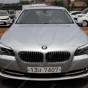 BMW5시리즈 (F10) 523i카드 현금 할부가능 탁송출고가능