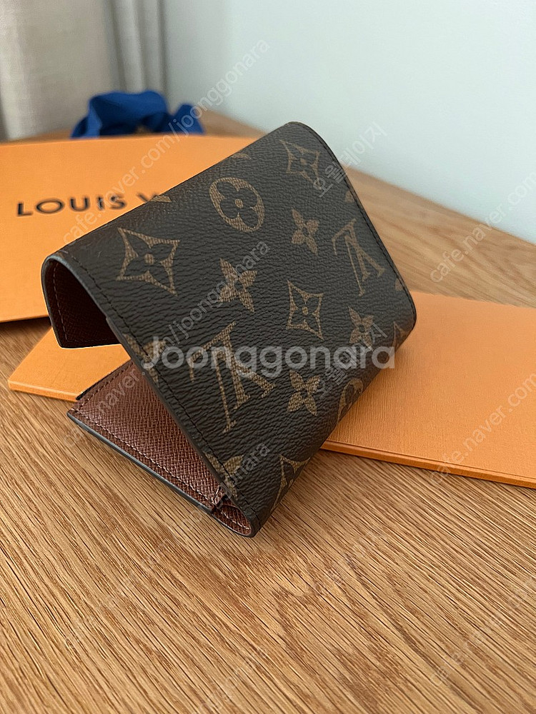 *공홈 새상품* 루이비통 빅토린 월넛 반지갑 모노그램--2