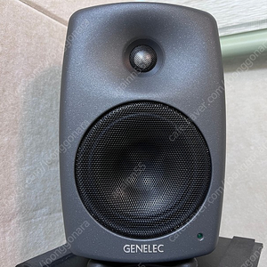 Genelec 제네렉 8030c 그레이 팝니다