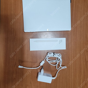 베이직스 2in1 노트북 테블릿 베이직북s white 10.1" (s펜 파우치 액정보호필름 포함)