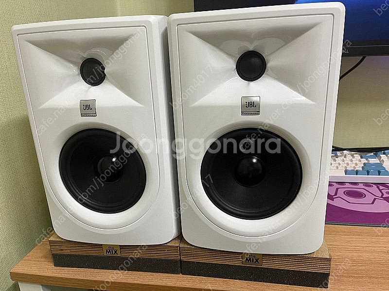 JBL 305p MK2 스피커 화이트2통 판매합니다@@...--0