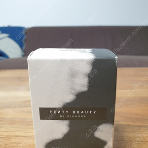 (가격 인하) 펜티뷰티 ﻿(Fenty Beauty) 메이크업 스폰지 (새 제품)