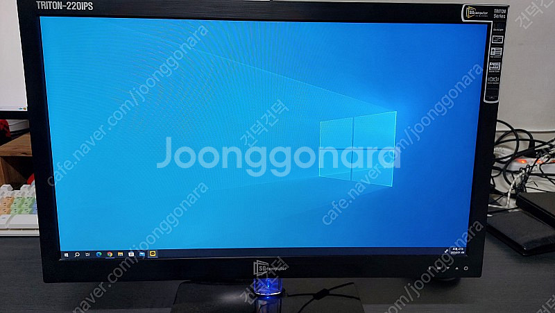22인치 모니터--0
