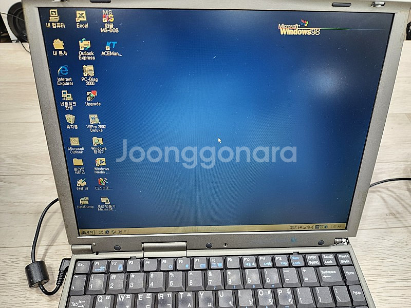 고전 노트북 펜티엄3 600Mhz 윈도우98 삼보노트북--0