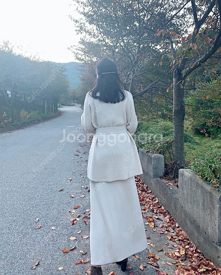 (새상품) 캐시 울 가디건 스커트 셋업--5