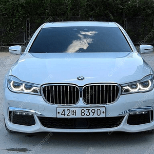 BMW7시리즈 (G11) 730d xDrive M 스포트중고차 할부 리스 카드 전액할부 가능합니다