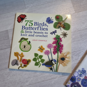 75 Birds, Butterflies & Little Beasts to Knit & Crochet , 뜨개 도서