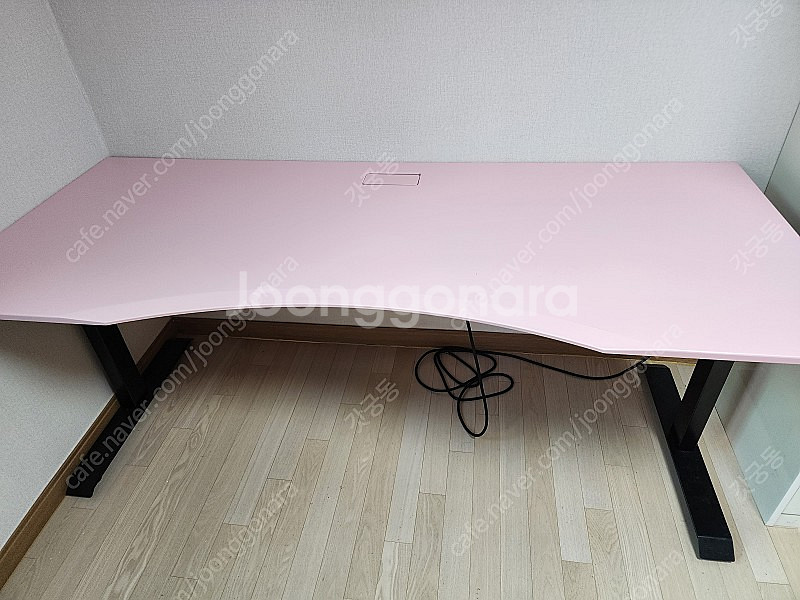 루나랩 1인용 컴퓨터 게이밍 책상 1800mm 핑크커브(선정리함+멀티탭)--2