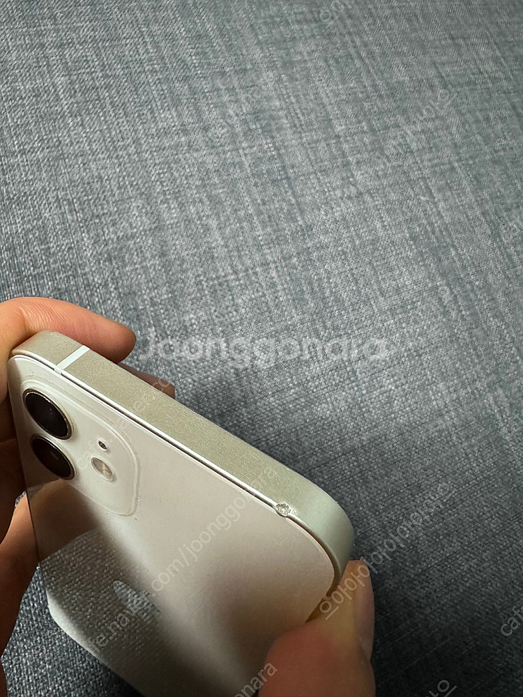 아이폰 12 화이트 64gb 판매합니다.--7
