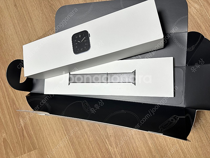 애플워치5 44mm 티타늄 셀룰러 판매합니다--2