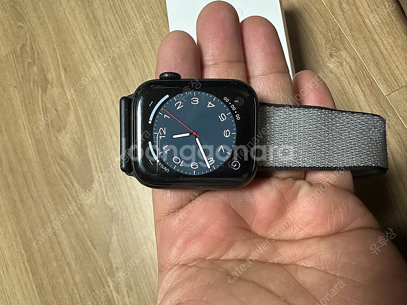 애플워치5 44mm 티타늄 셀룰러 판매합니다--5