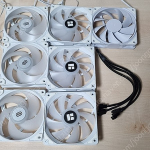 120mm ARGB 판매 - 3RSYS Silence GI 120 ARGB (WHITE) / Thermalright TL-C12CW-S ARGB (WHITE) 택포