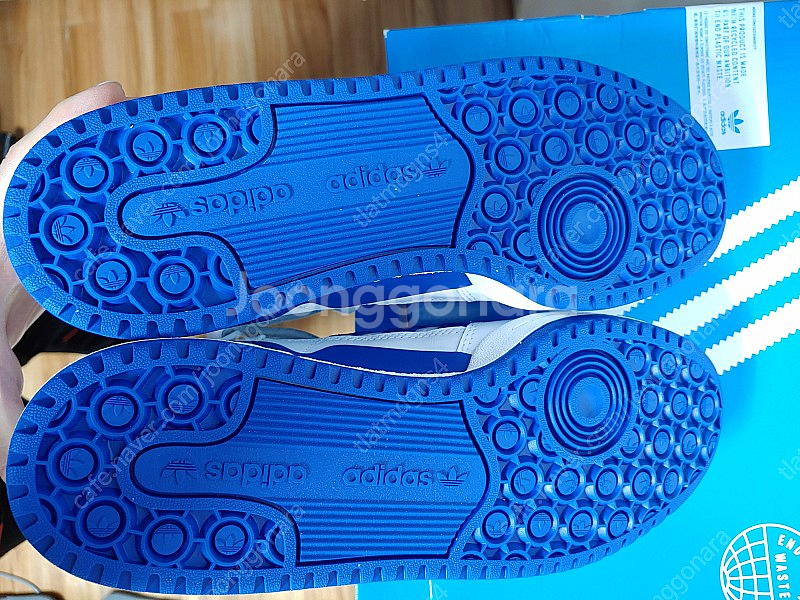 아디다스 포럼 미드 270mm(새상품, 화이트에 블루삼선)--8