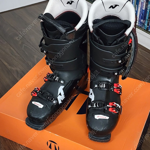 노르디카 스키부츠 프로머신 130 grip walk ISO 9523