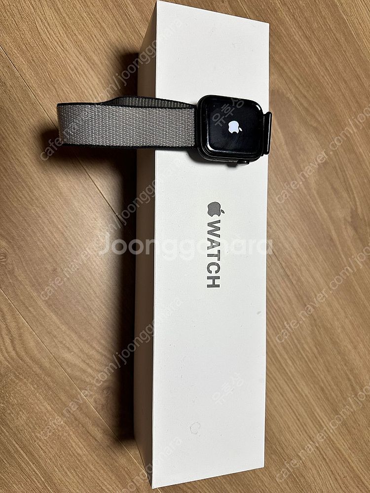 애플워치5 44mm 티타늄 셀룰러 판매합니다--0