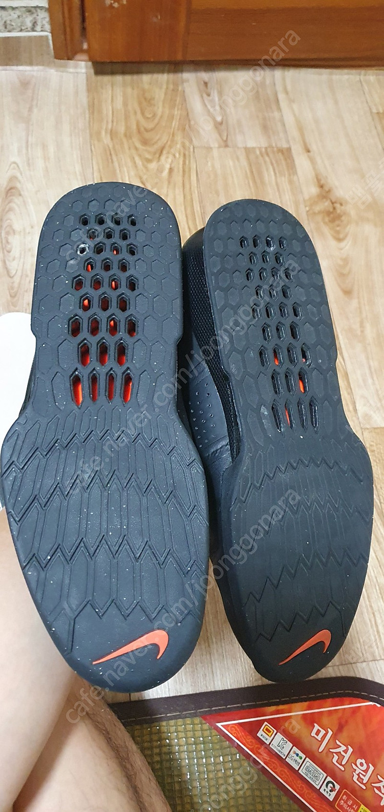 로말레오3 블랙 255사이즈--2