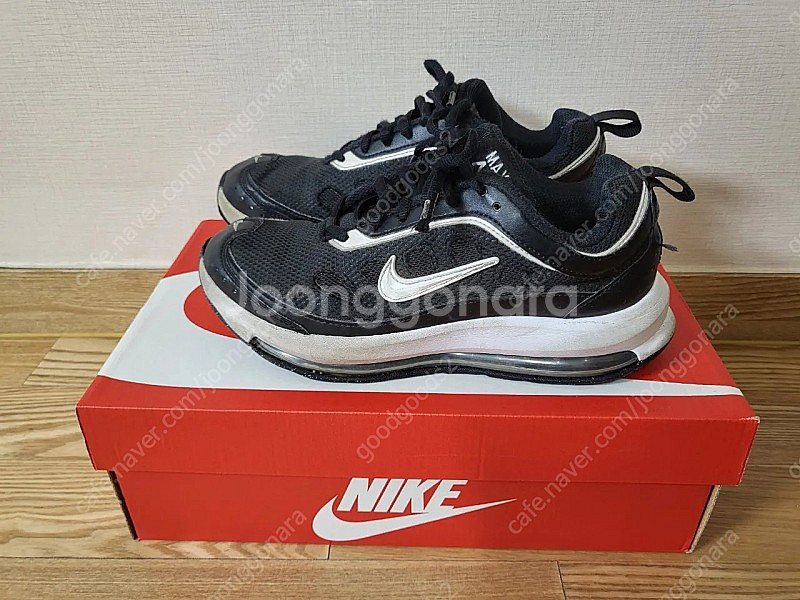 나이키 에어맥스 235mm 남아 운동화 블랙칼라--1