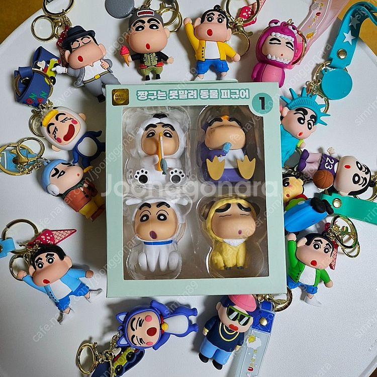 짱구 피규어 판매합니다.--0