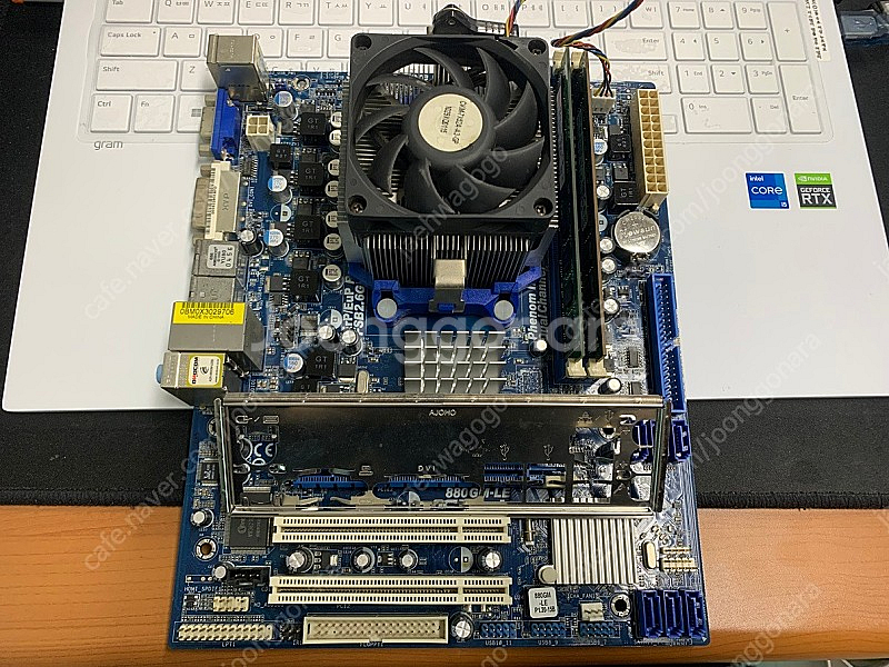 AMD 페넘2 X6 1055T 95W(투반) + 880GM + 10G - 3만원--0