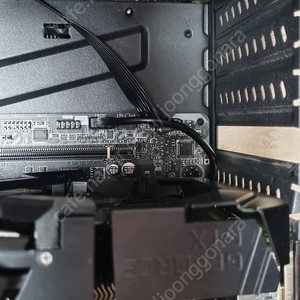 GIGABYTE AORUS GTX 1080ti 그래픽카드 팝니다. (하자있음)