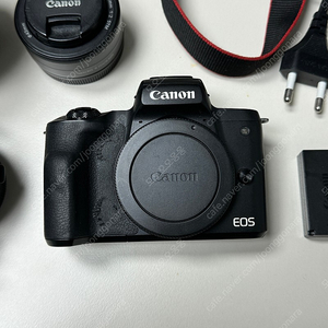 캐논 M50 바디, EF-M 22mm 렌즈, EF 35mm 렌즈, 마운트어댑터 EF-EOS M