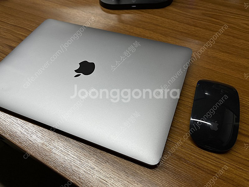 맥북 에어 13.3 인치 8 코어 M1 칩 구성 16G--1