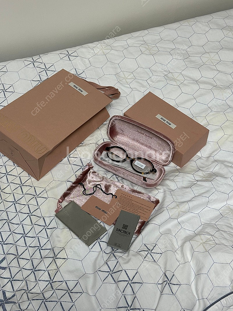 (미사용,매장정품)미우미우 리가드 얼터너티비 핏--2