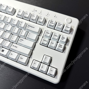 Realforce R3TL BT 화이트 저소음 APC 45g 균등 영문 (텐키레스) - R3HD21 판매합니다.