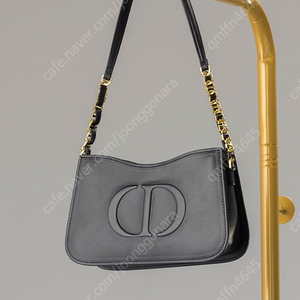 디올 CD SIGNATURE HOBO MINI BAG