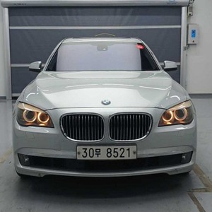 [BMW]7시리즈 (F01) 750 Li xDrive l 2012년식 l 207,034km l 은색 l 1,299만원 l 이재성