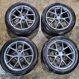 BBS CIR BMW F바디 전용 18인치휠타이어셋트팝니다 245 45 18