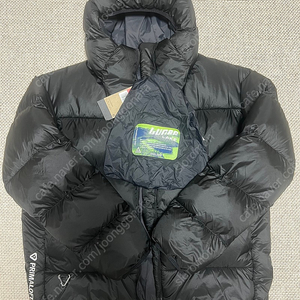 [L] 나이키 ACG 루나레이크 퍼퍼자켓 블랙아시아