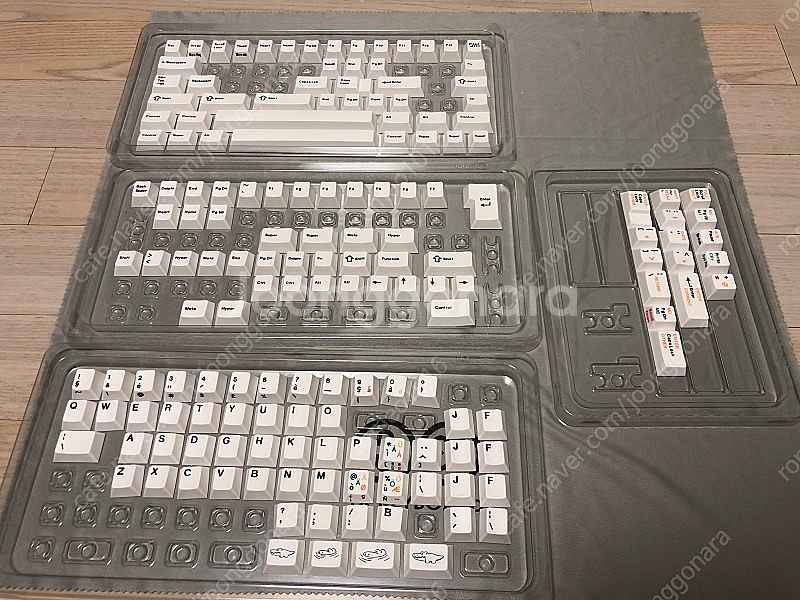 Hammer R5 CRP x SW 염승키캡 판매합니다(...--1