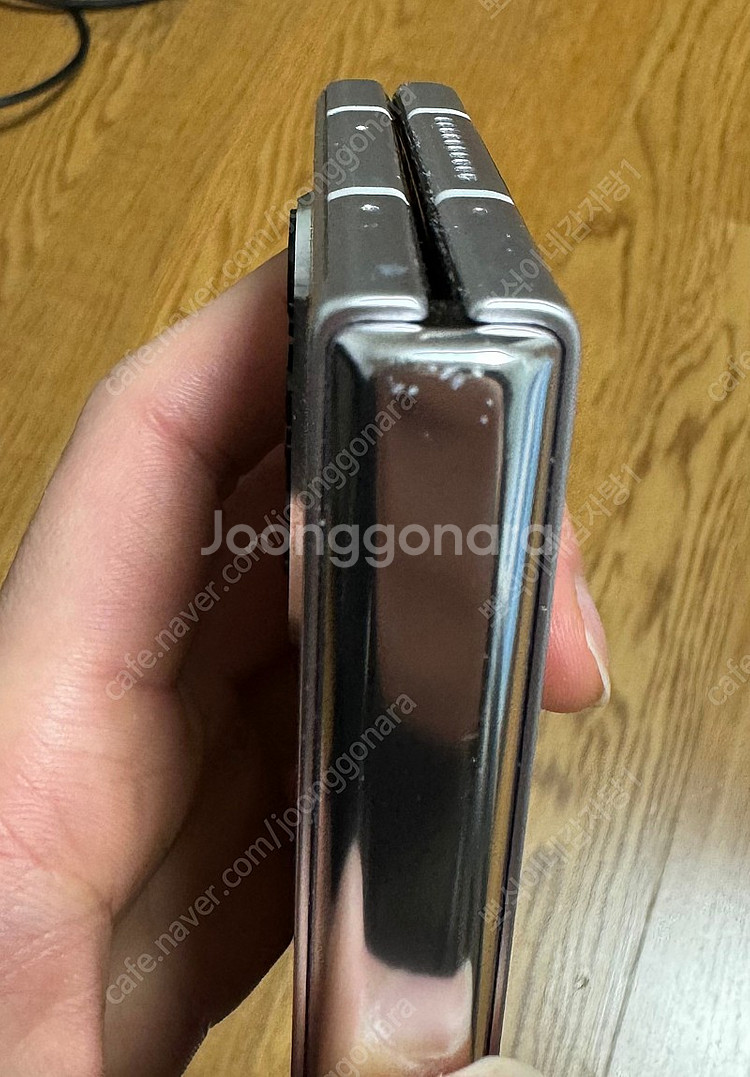 갤럭시폴드3 256gb 실버색상 판매합니다 !!!!--8