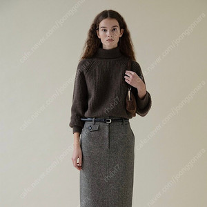 Lo61 baby alpaca turtleneck